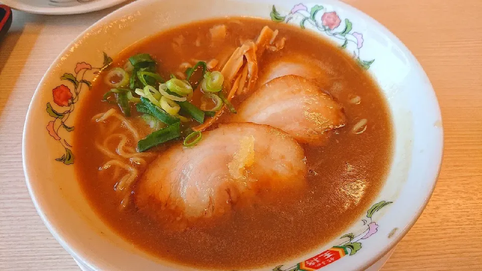 王将 こってりチャーシューラーメン🍜
スープのとろみと麺が絡み凄く美味しいです🤗|no-noさん