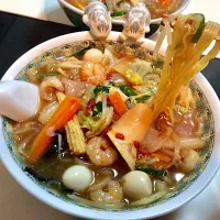 Snapdishの料理写真:旬な筍入りの具沢山 あんかけ五目ラーメン            レシピ動画↓↓↓↓