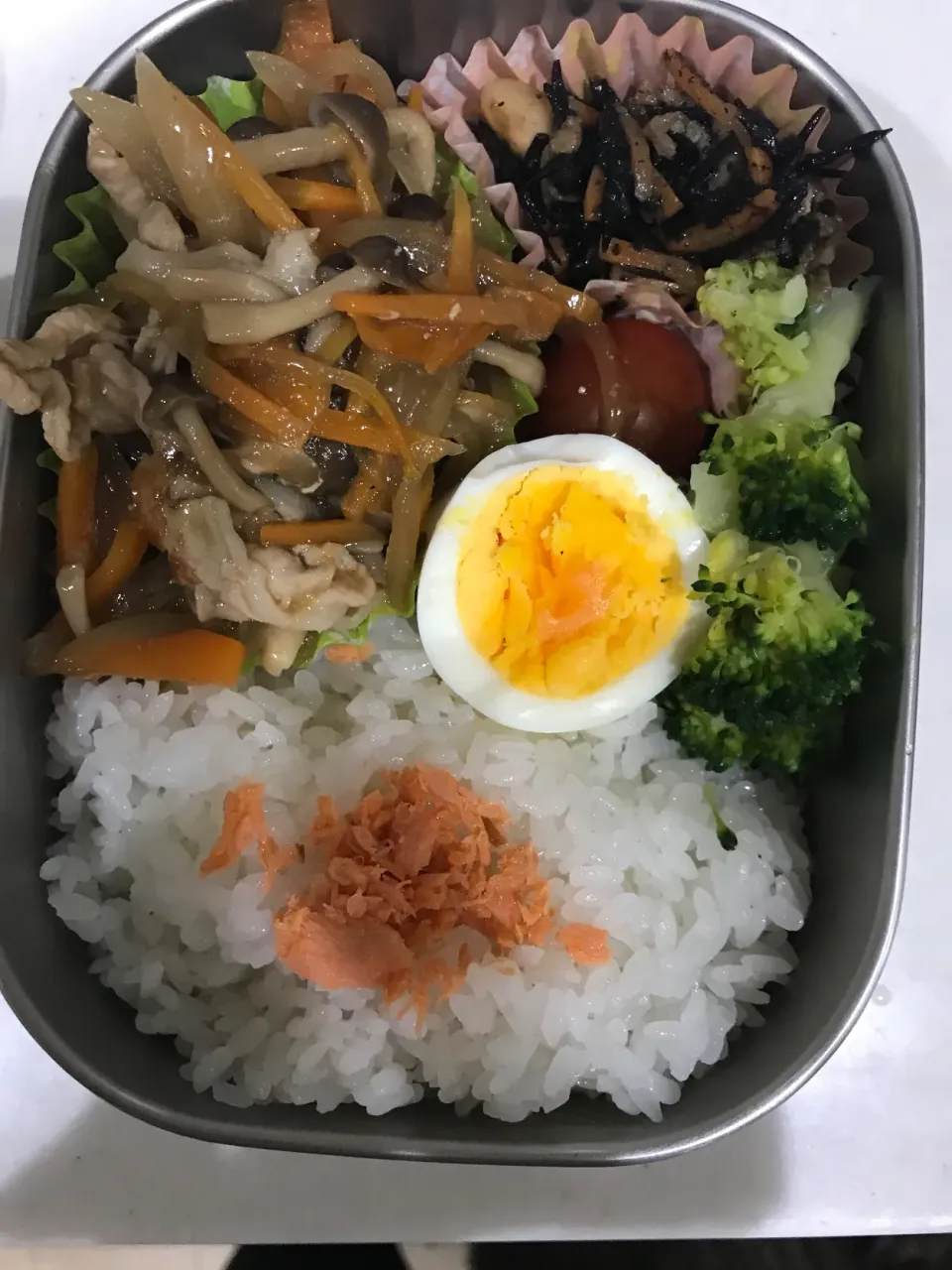 Snapdishの料理写真:豚肉風弁当|ぎんなんさん