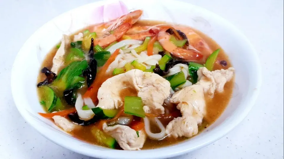 shrimp and chicken noodle|steven z.y.さん