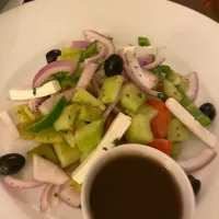 Snapdishの料理写真:Greek salad|Kraffaeleさん