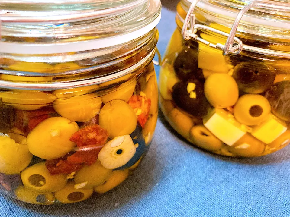 オリーブの実オリーブオイル漬け2種類☆|にんのさん