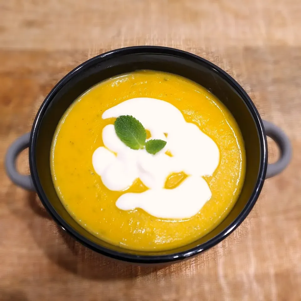 Creamy carrots soup|Giada ♡さん