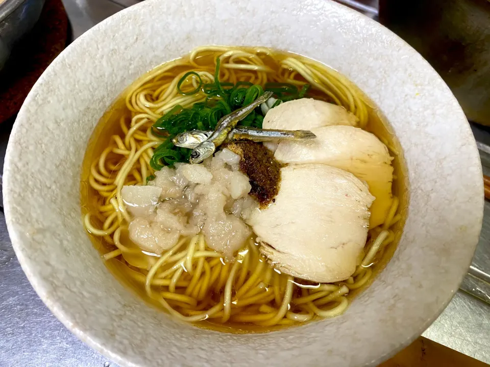 うちの煮干しラーメン　飲み干す一杯|さくたろうさん