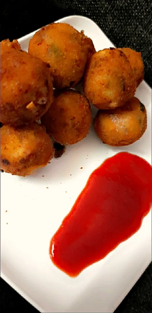 #cheese balls....
with #tomato 🍅 katchup 
made by #krish narola|krish narolaさん