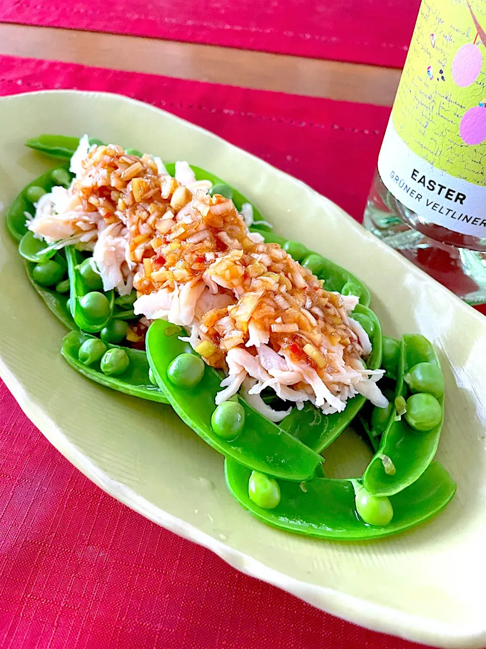 スナップえんどうとサラダチキンの香味たれかけ🍀|おかちさん