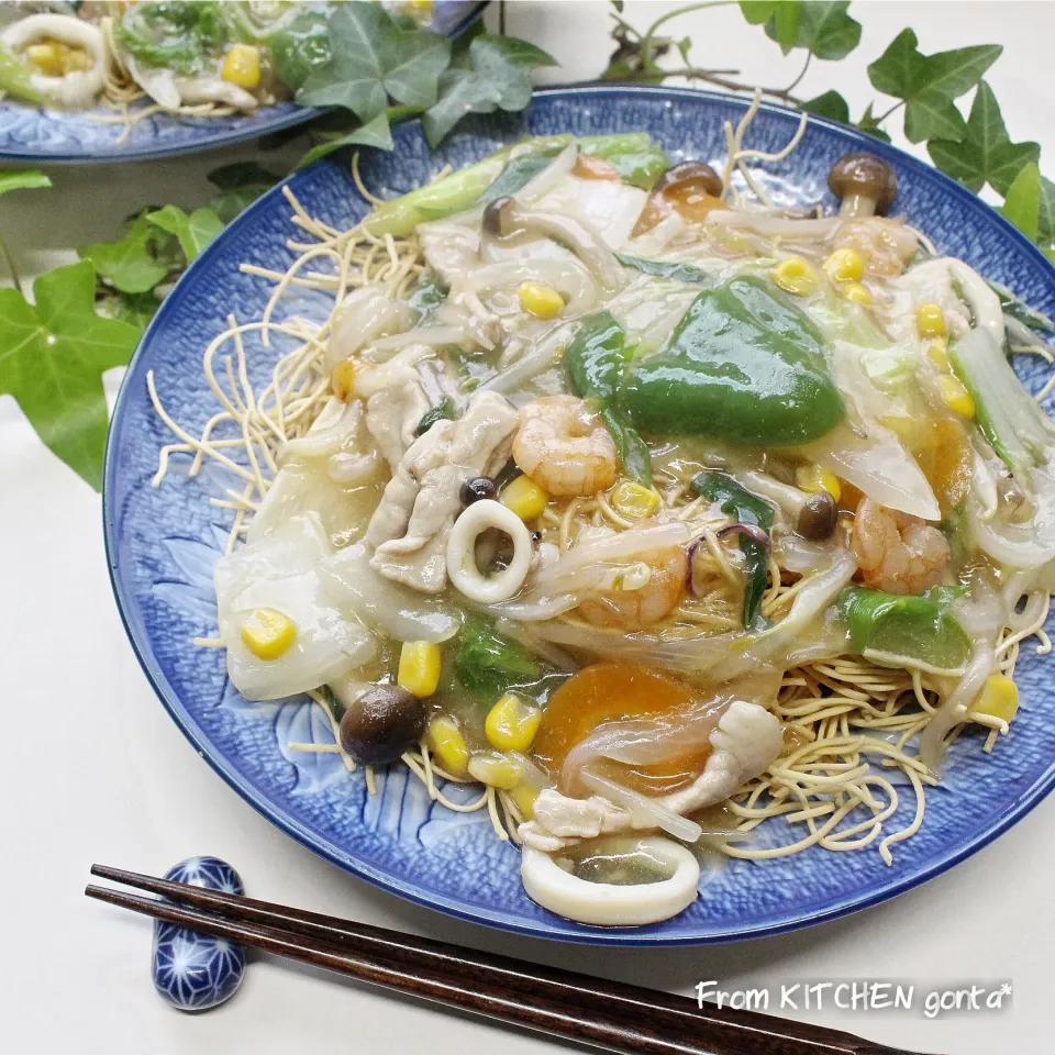 ついに完成✨残り野菜で作る🥬海鮮揚げ焼きそば(中華丼)﻿|gonta*さん