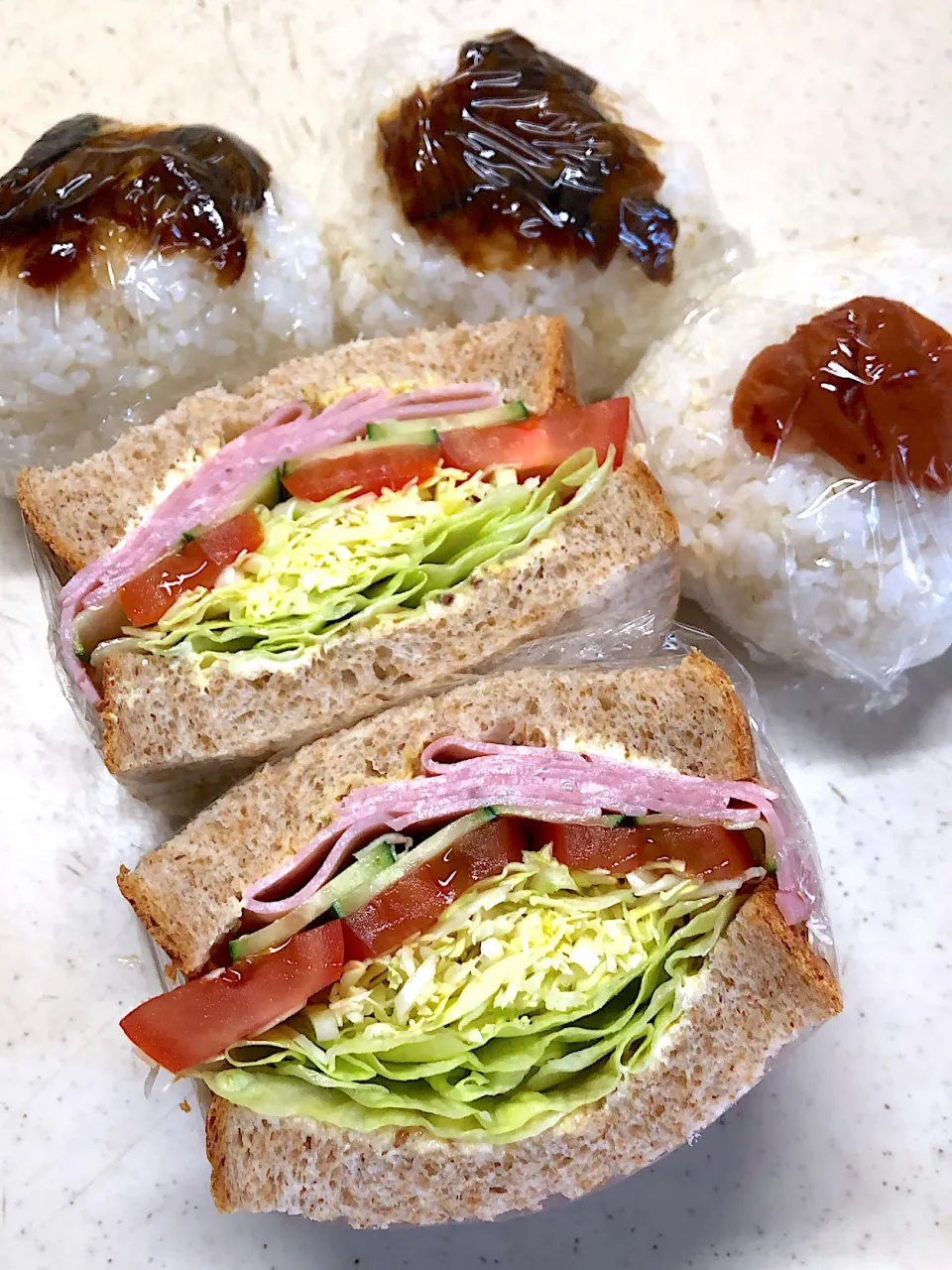 ふすま食パンで野菜サンドイッチ|teteさん