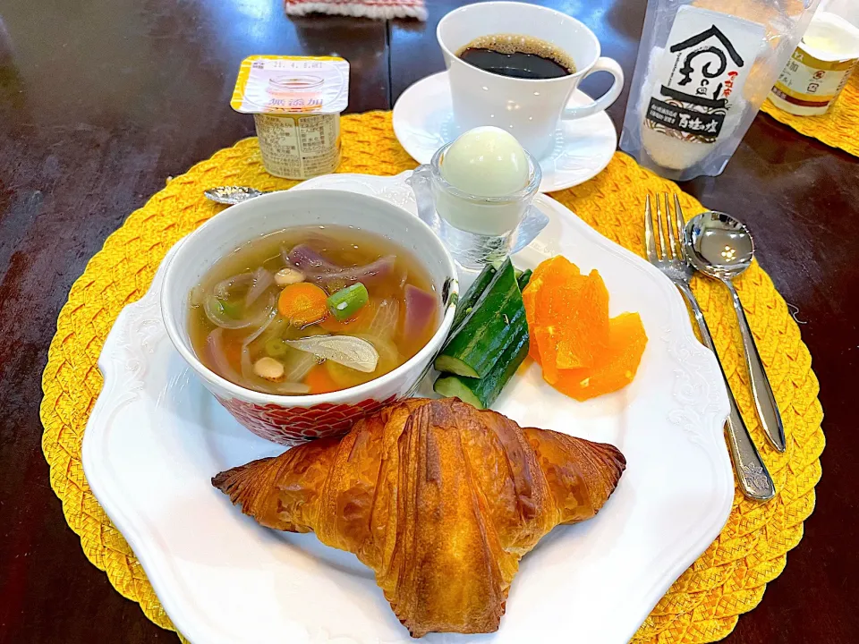 2021.3.25 朝ごはん🥐久し振りの茹で玉🥚|Seikoさん