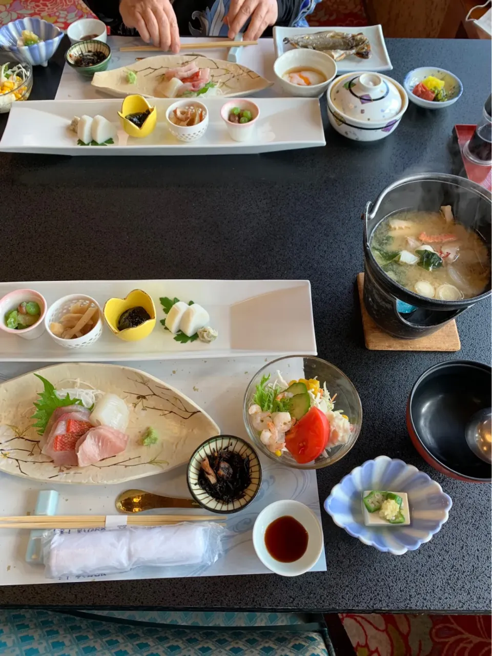 忘れてた温泉での朝食♨️あら汁が最高❣️そして必ずお釜のご飯これがまた最高でした❣️|tamemitiさん