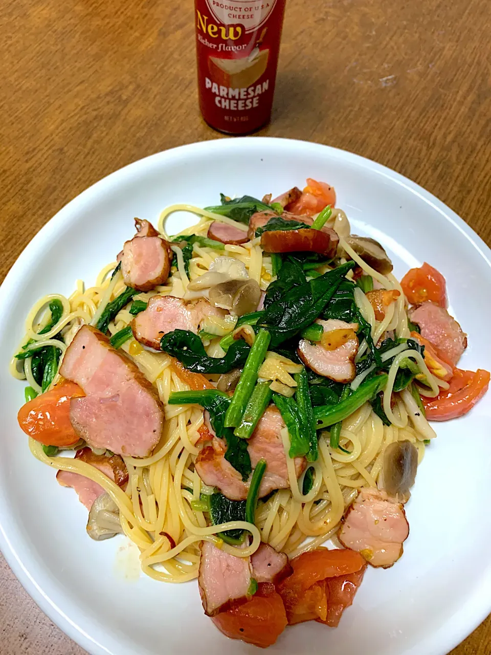 Snapdishの料理写真:ほうれん草とベーコンのパスタ|Akemi Alexandruさん