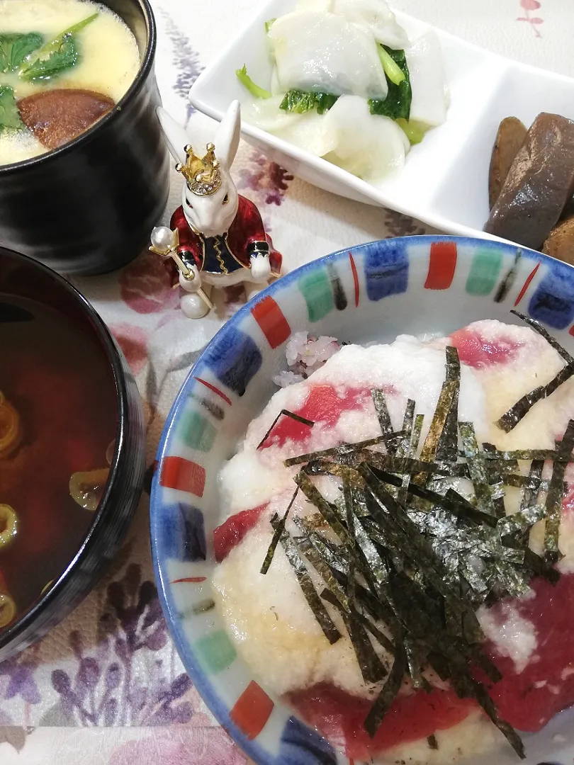 ''21,4/7鮪漬けとろろ丼と作りおきとレンチン茶碗蒸しで晩ご飯😋|たえさん