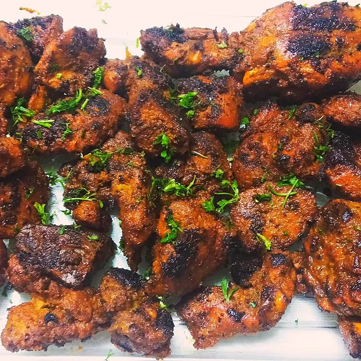 chicken tikka... Alhamdulillah ☺️.. follow me on insta as "mussssshaikh" for more dishes❤️|shaikhさん