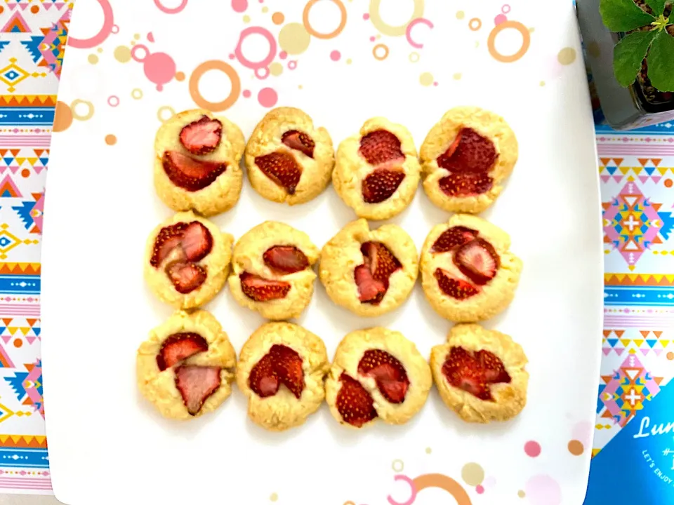 marichさんのフレッシュいちごクッキー🍓を少しだけサクッとアレンジ🍪|acoさん