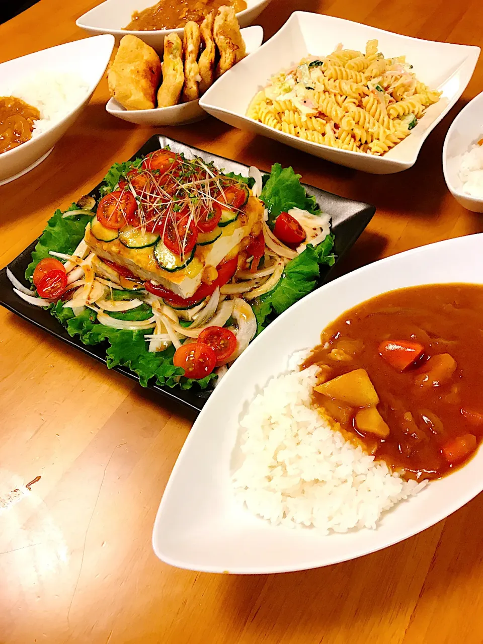 ♡今夜の夕飯&晩酌♡カレーライス♡お豆腐のサラダ♡マカロニサラダ♡油揚げのツナチーズネギ詰め焼き♡令和3年4月7日水曜日♡|♡Fille√chie♡さん