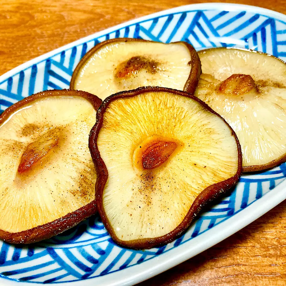 椎茸の塩焼き🍄カリカリジューシー|まいりさん