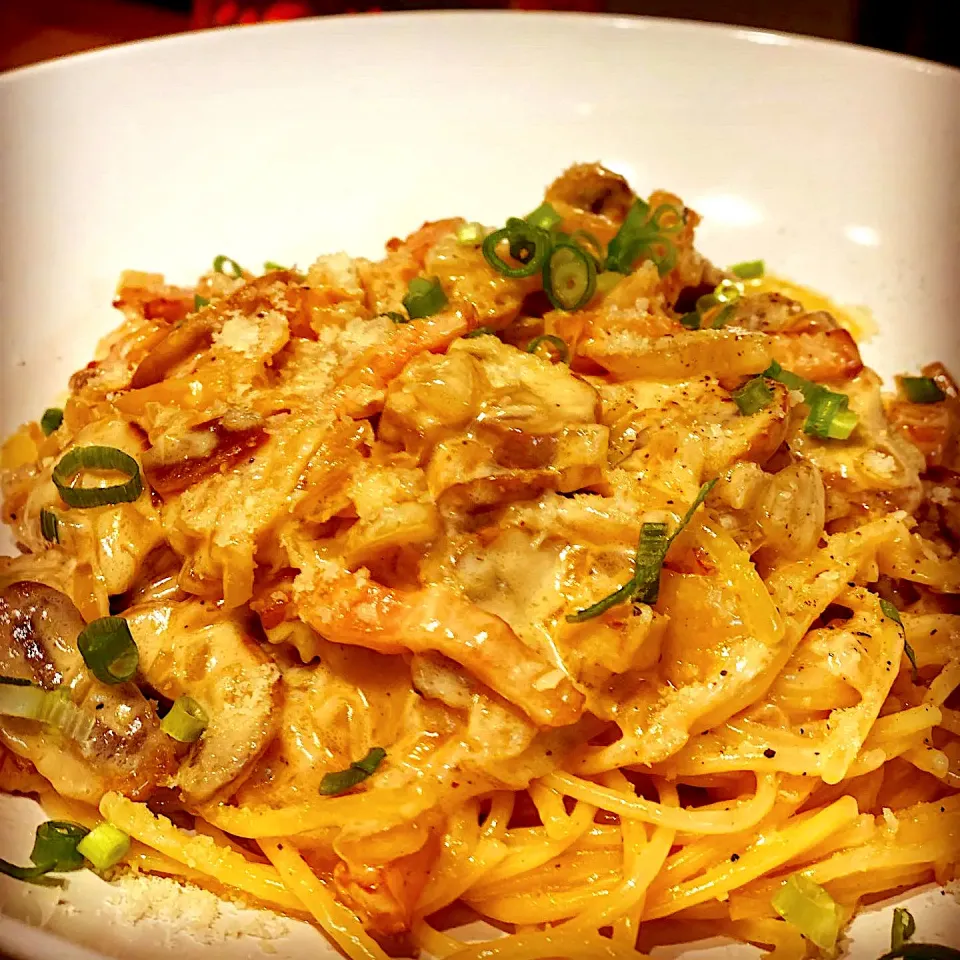 Snapdishの料理写真:A Very Easy Dinner 
Creamy Spaghetti in Mushroom, Smoked Bacon, Onion,Garlic, Parmesan  #spaghetti #pasta #dinner #ilovecooking #eatwell|Emanuel Hayashiさん