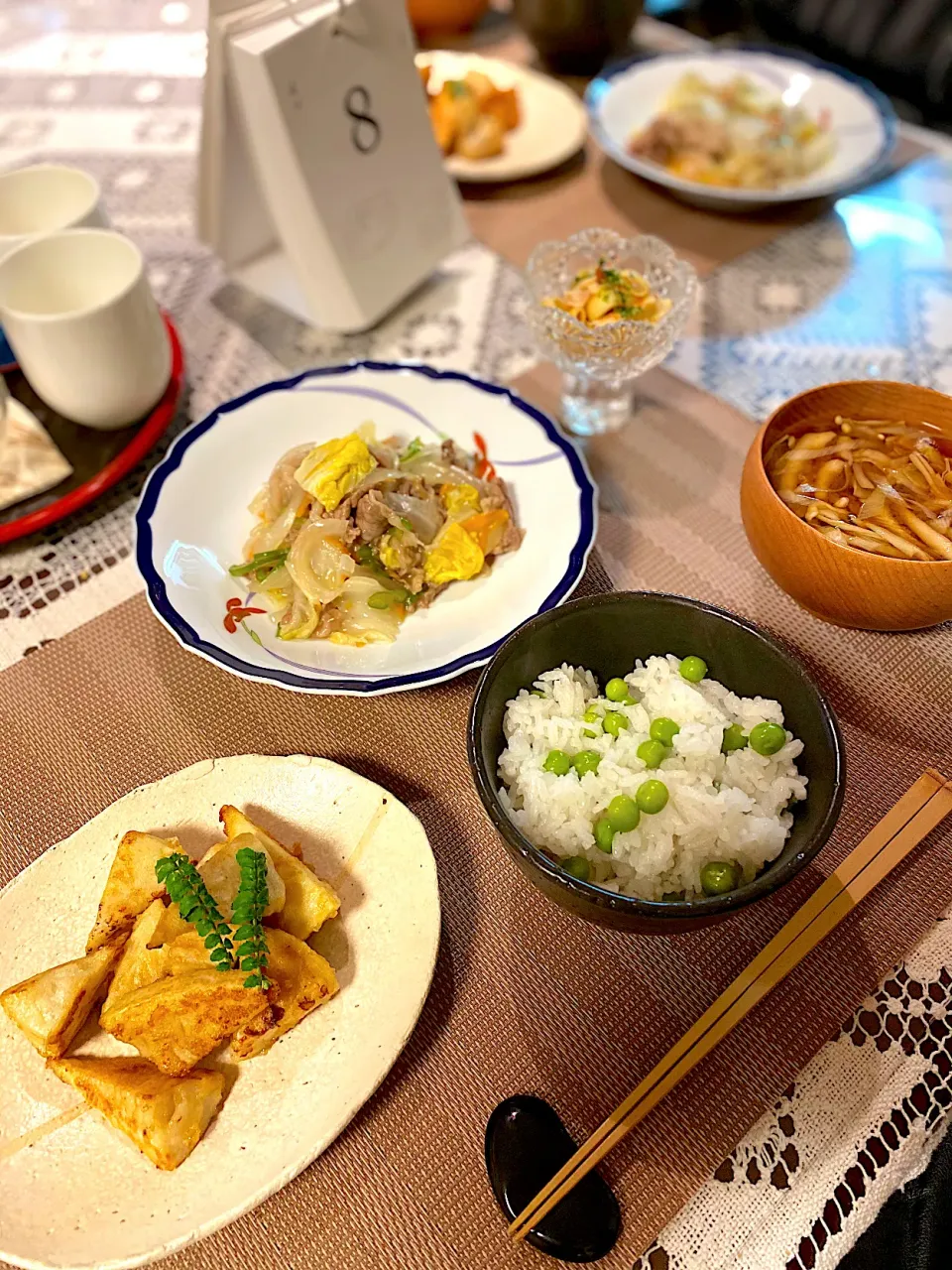 Snapdishの料理写真:筍バター醤油ソテー、グリーンピースご飯|papinさん