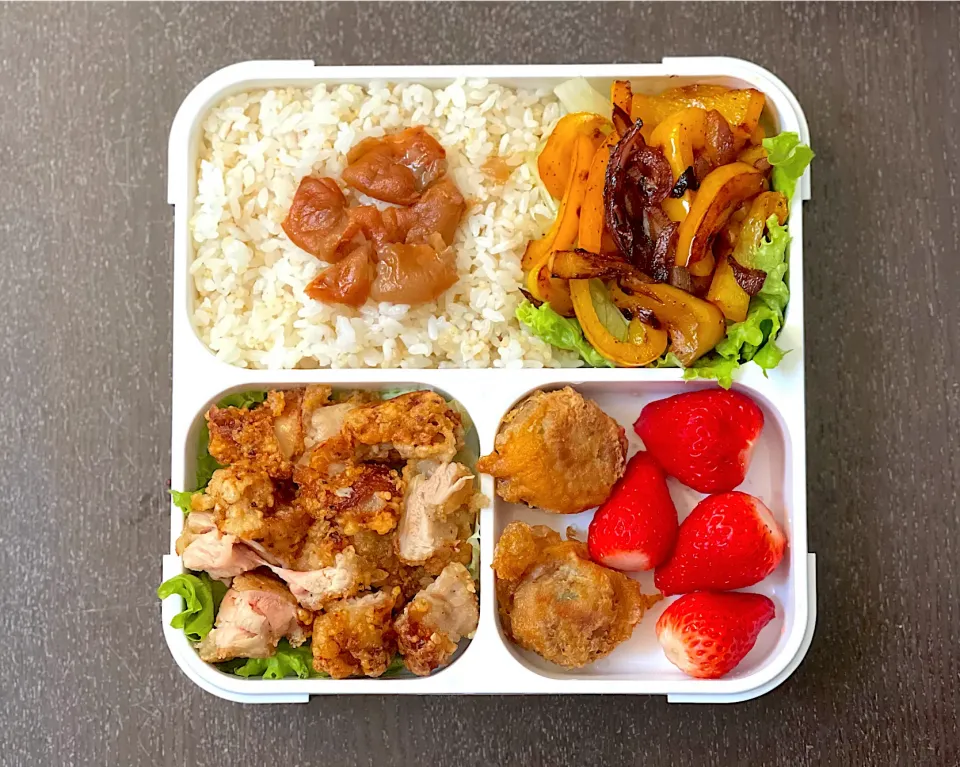 Snapdishの料理写真:Karaage bento|yeni kartikasariさん