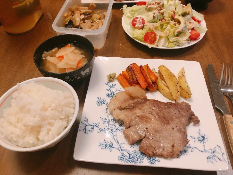 Snapdishの料理写真:やまと豚のステーキ|薫子さん