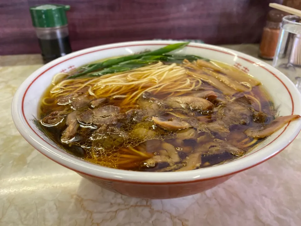 岡山県笠岡市中央町　中華そば坂本本店の中華そば大盛り|タカちゃんさん