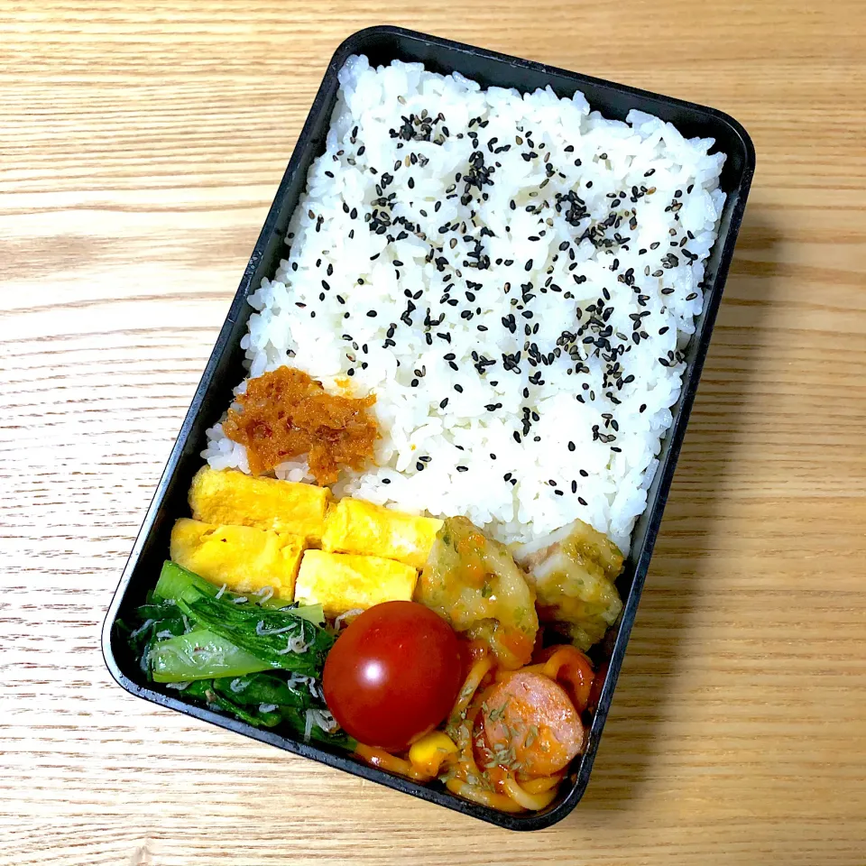 金曜日の旦那さんのお弁当🍙|むさけんさん