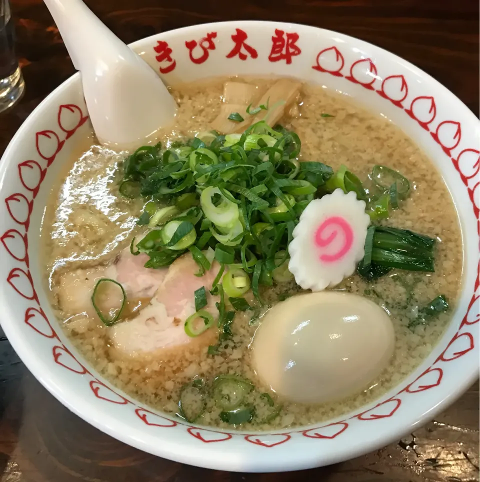 醤油ラーメン味玉入り@醤油らーめん きび太郎|morimi32さん