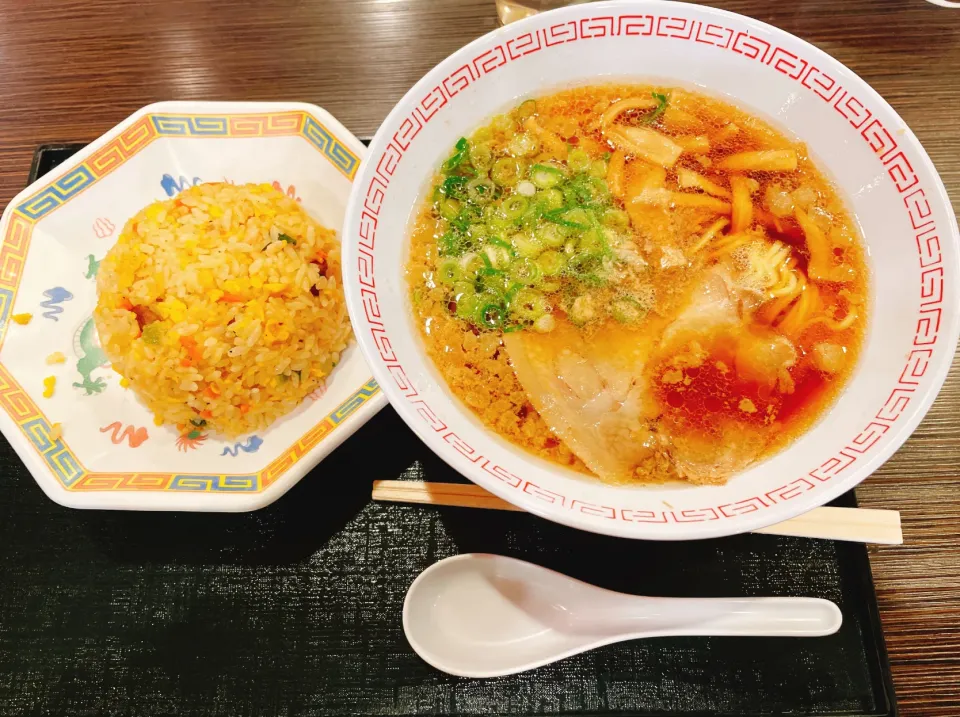 尾道ラーメン　　炒飯セット|コージ💫さん