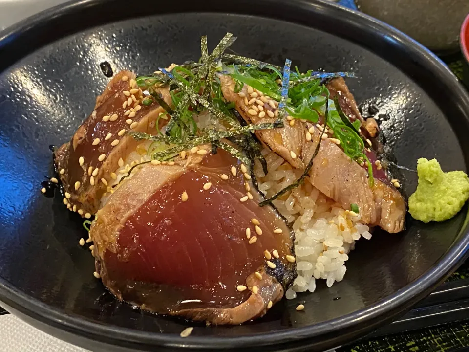 Snapdishの料理写真:うちんくの食卓　カツオの漬け丼|ddr3rdmixさん