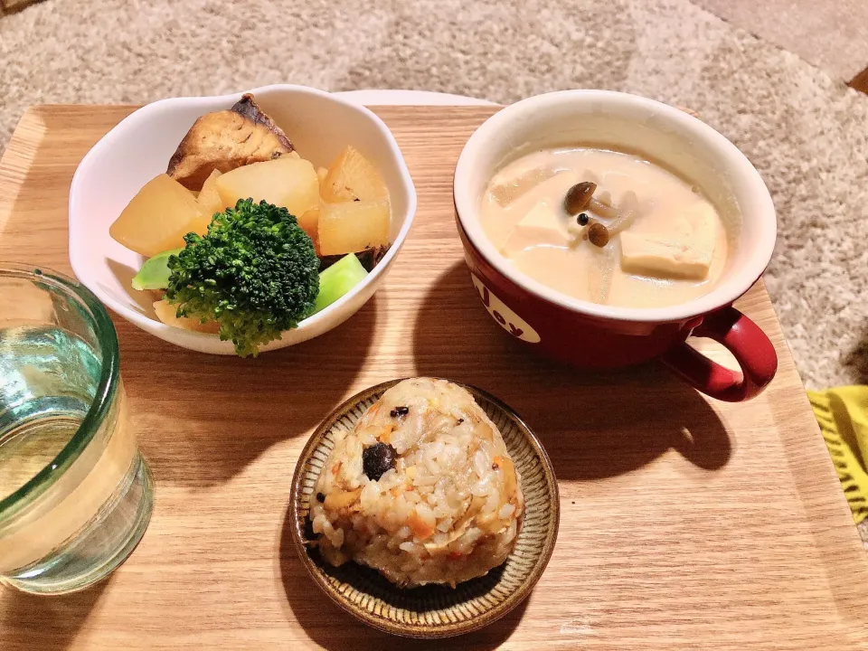 ぶり大根と豆乳スープに、貝ひもの炊き込みご飯|miki *..さん