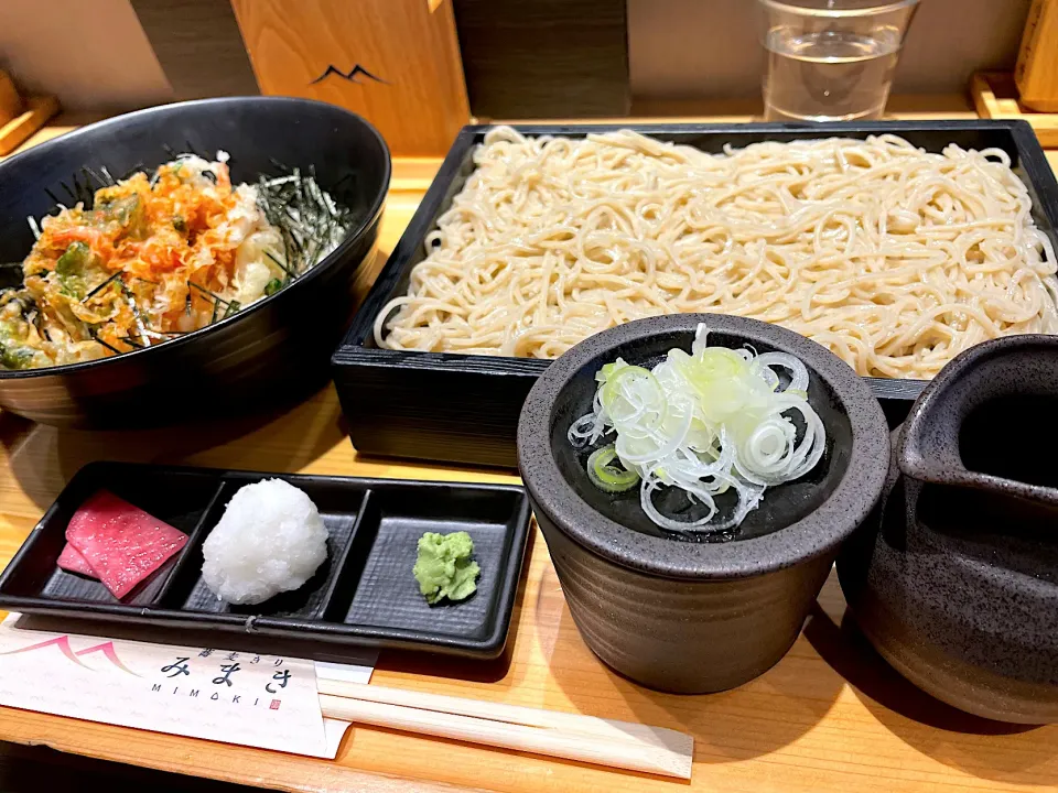 Snapdishの料理写真:蕎麦きり みまきの白魚のかき揚げ天丼セット＠赤坂|Yasuhiro Koikeさん