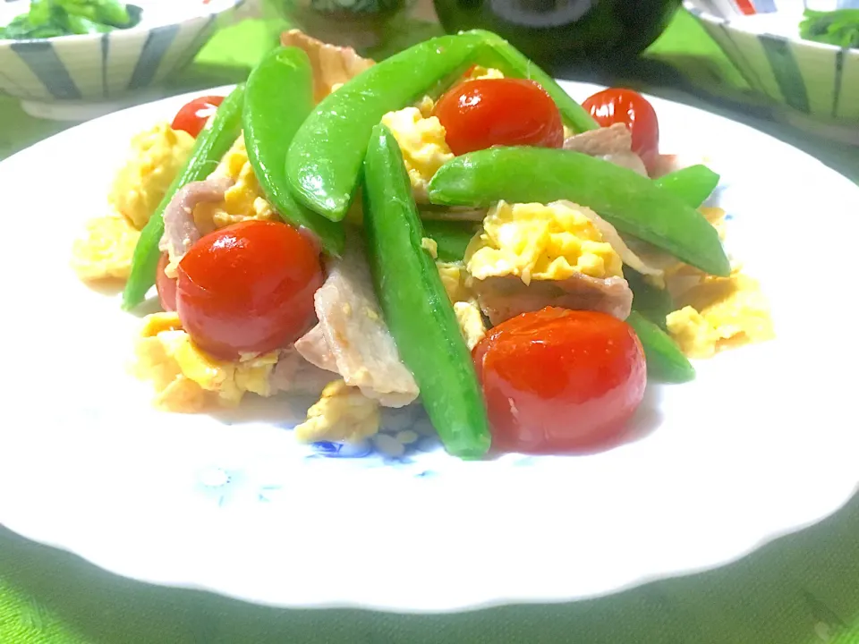 🐯スナップエンドウと炒り卵と豚バラとミニトマト🍅の中華炒め🍳|🐯あんこたま🐯さん