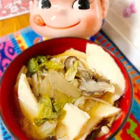 Snapdishの料理写真:青森県八戸市郷土料理♡お野菜ときのこたっぷりのせんべい汁。|ぽき。さん