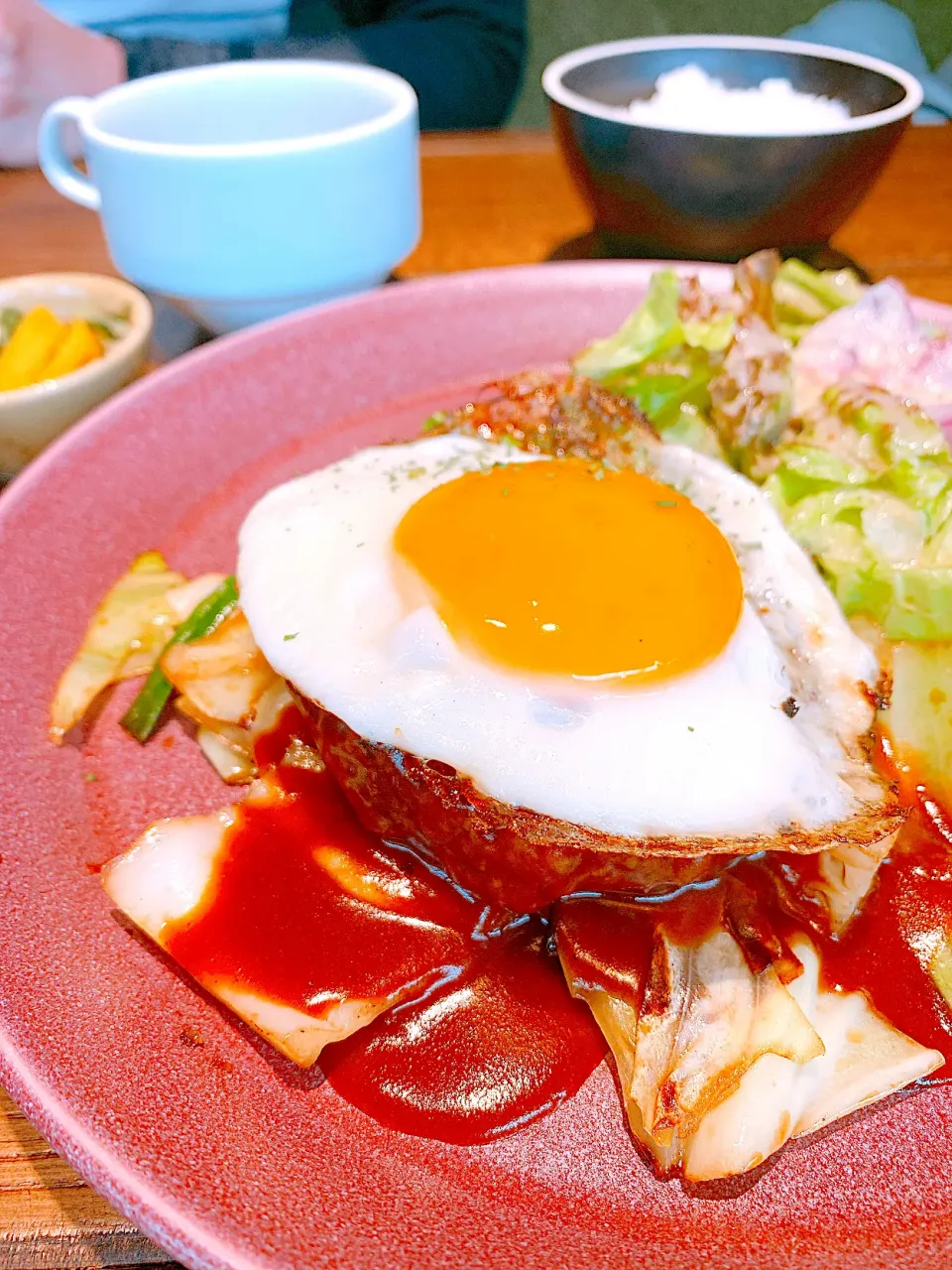 和牛ハンバーグランチ　デミグラスソース|花鳥　舞さん