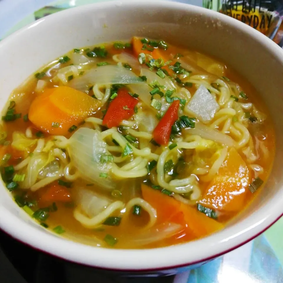 Snapdishの料理写真:野菜スープアレンジのラーメン🍜(4/9)|海猫さん