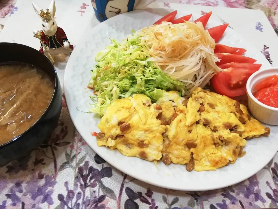 ''21,4/10
納豆オムで晩ご飯😋|たえさん