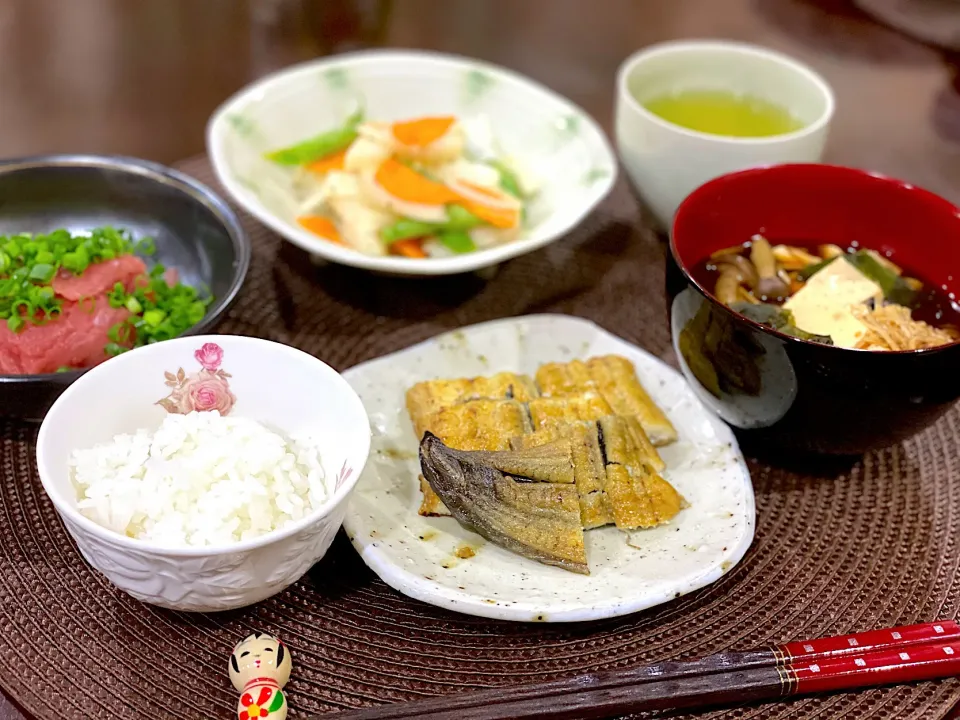 2021.3.26 お夕飯は鰻の白焼きをちょこっとね😬|Seikoさん