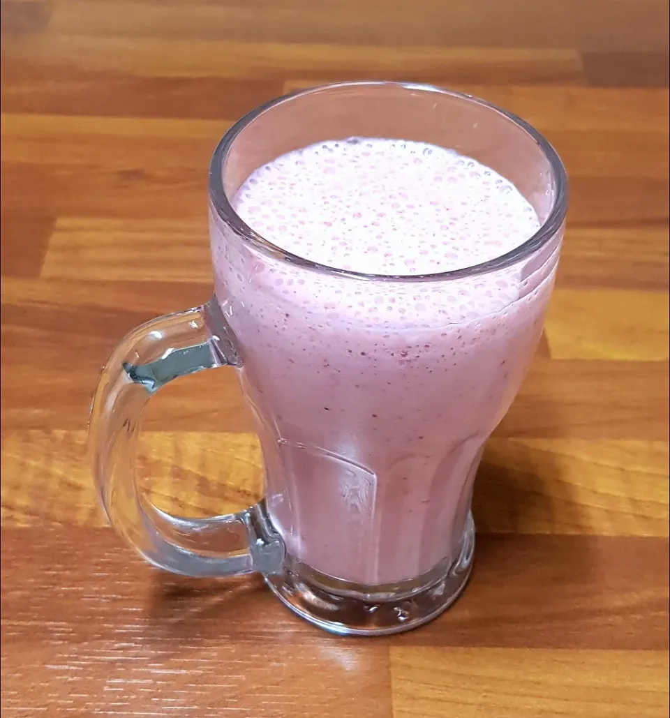 Yunny Strawberry Shake|gabbysnowさん