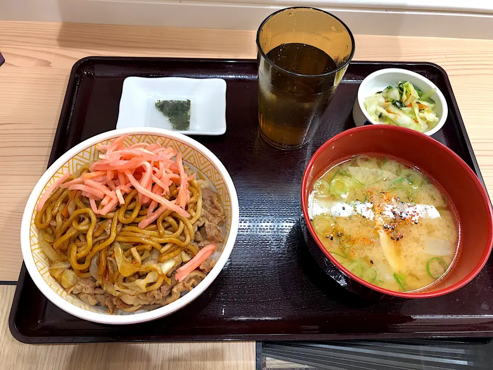 やきそば牛丼|しのぶさん