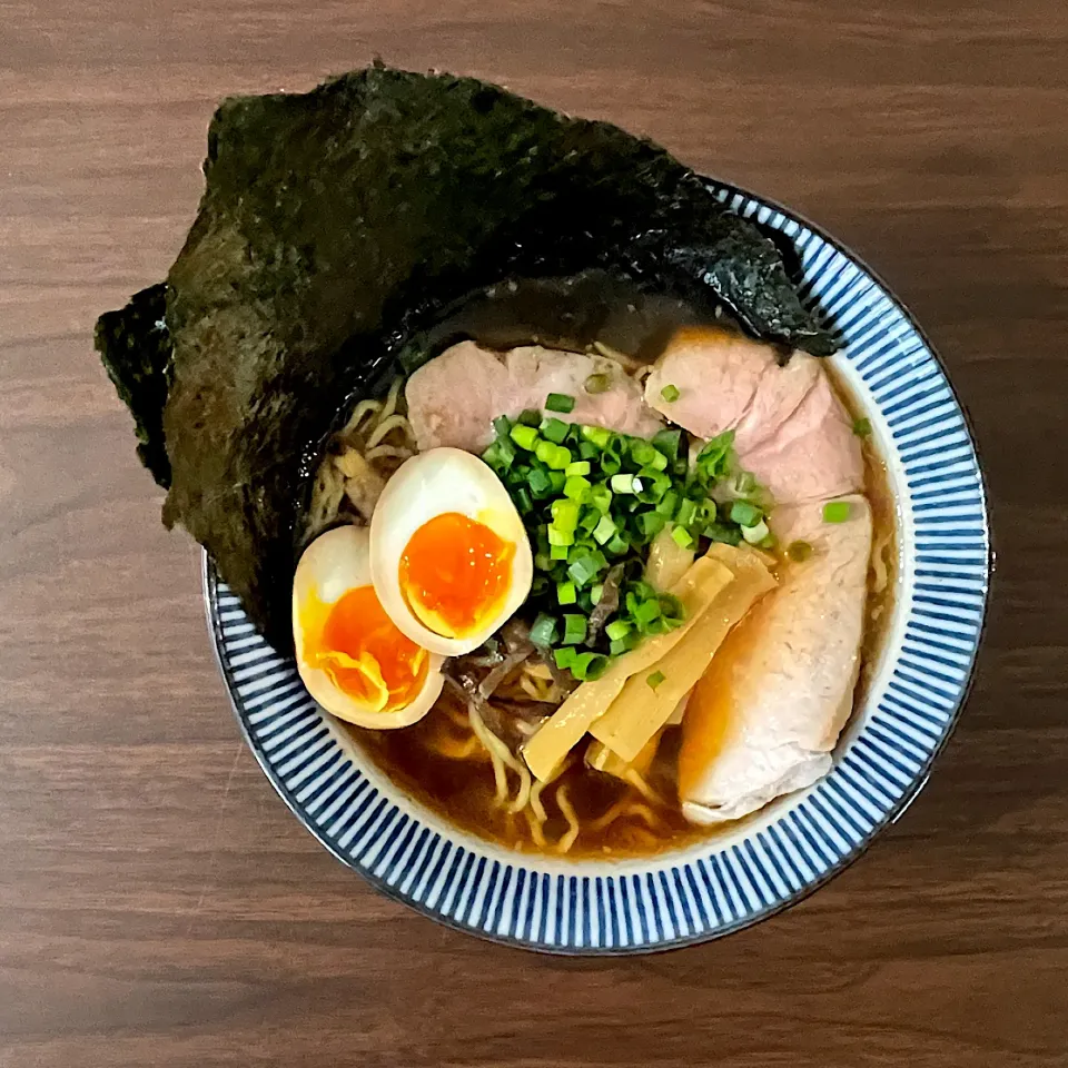 Snapdishの料理写真:醤油ラーメン|dashi menjiroさん