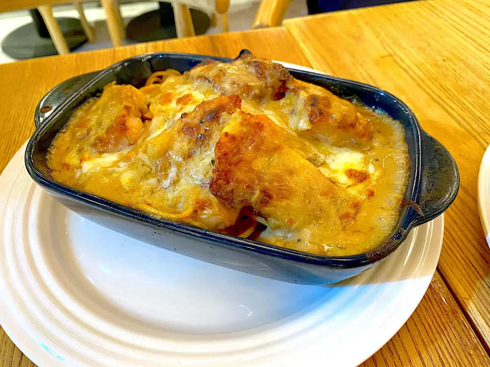 Baked wild mushrooms and chicken with spaghetti|skyblueさん