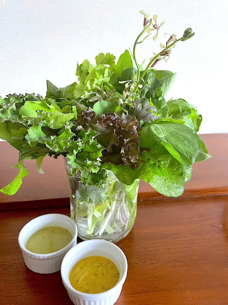 サラダブーケ　サラダ野菜詰め合わせが綺麗だったのでブーケみたいに飾ってみました|sonokoさん