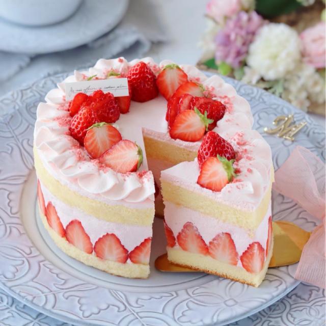 今季一番 フレジェ風苺のムースケーキプレート♡ランダム発送 ienomat