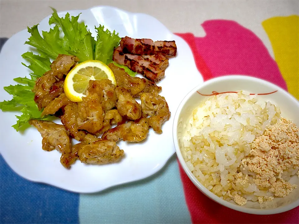 Snapdishの料理写真:🌱豚肉ロースの🍋照り焼き
ベーコン🥓
玄米たらこご飯🍚|eiyadeさん