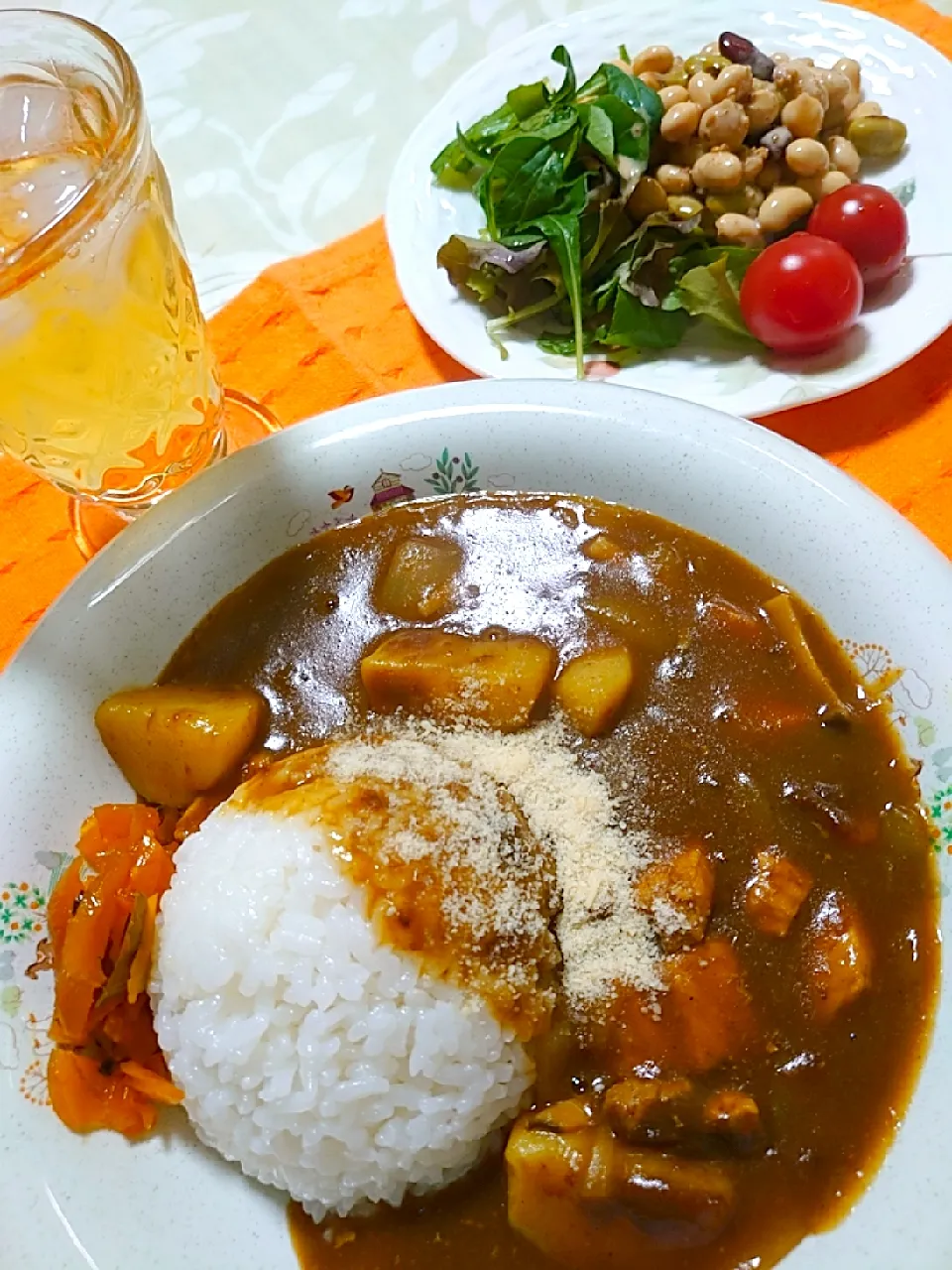 カレーライスとお豆のサラダ|🍒ふみりん🍒さん