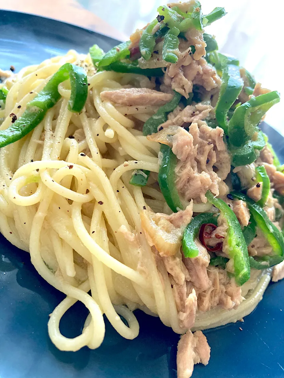 ピーマン🫑とツナ🐟のスパゲティ😋🍝💕✨|アイさん