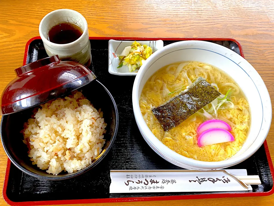 卵とじうどん|みーこさん