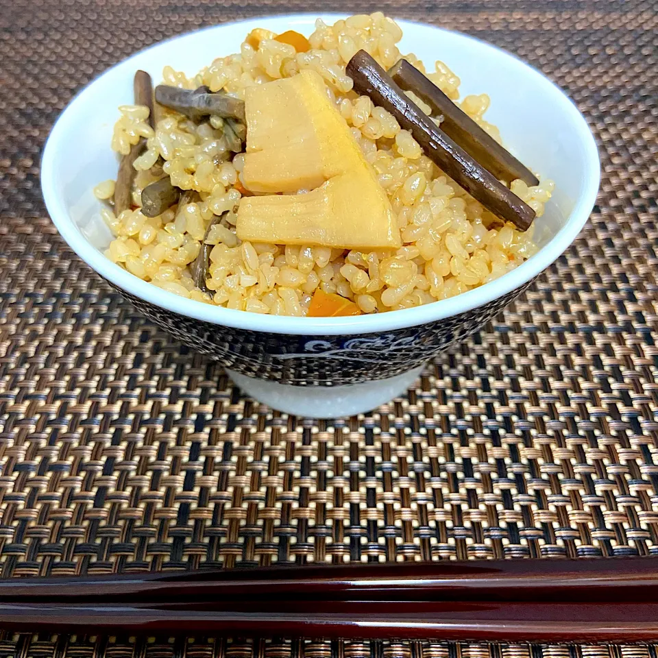 筍とわらびの炊き込みご飯|ス〜さんさん