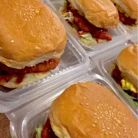 Snapdishの料理写真:Korean spicy burger|TiffanyTeoさん