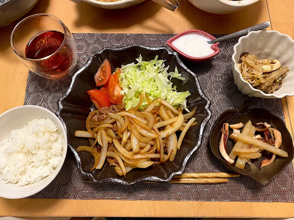 豚の生姜焼き　イカじゃがバター炒め　キノコのマリネ|エトフさん